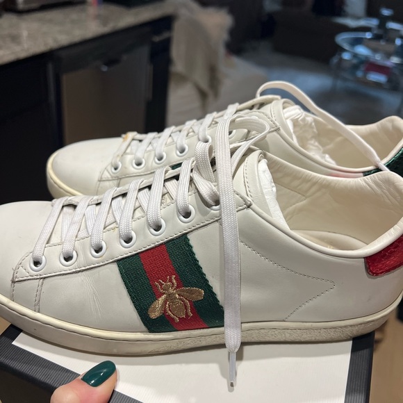 Gucci Ace Bee Sneakers - Picture 6 of 7